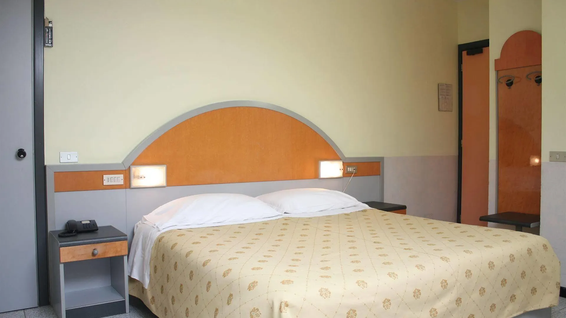 Hotel Mazzini Letojanni 3*,  Italy